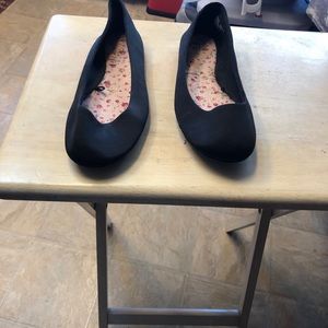 Women’s flats